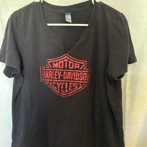 Twin cities Harley-Davidson Top black w/ Red lettering XL